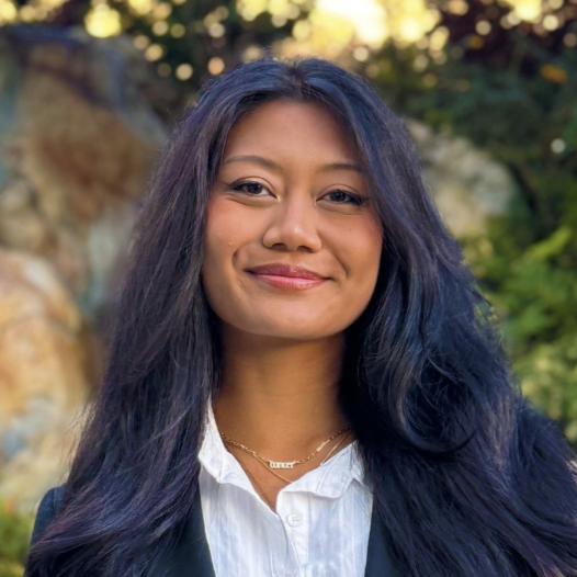 Grace Thwin headshot