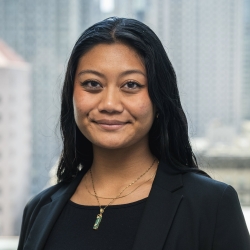 Grace Thwin headshot